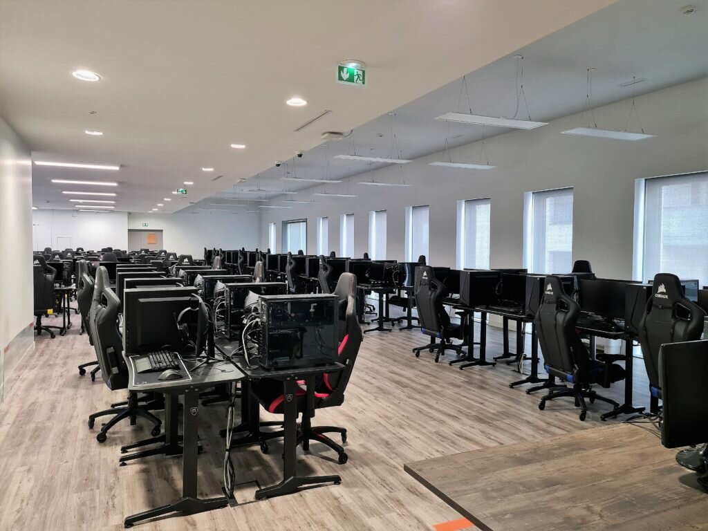 pc training louer location la source esport lyon