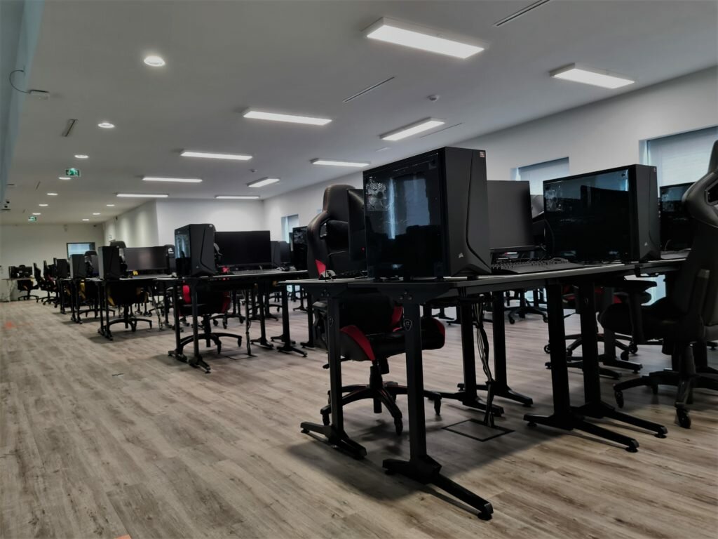 pc training louer location la source esport lyon